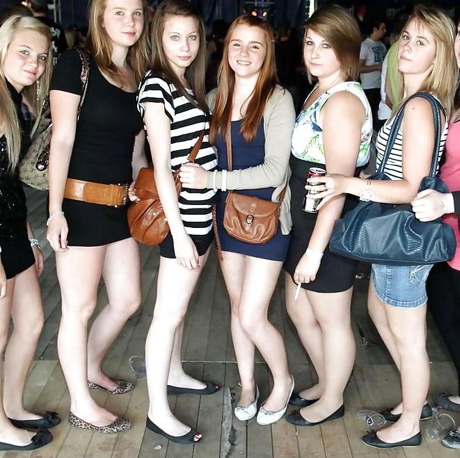 5P Amateur-Mädchen in Ballerinas