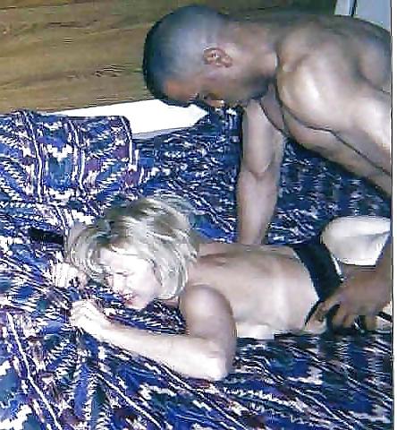 25P SWhite wives,moms,GF's and Milfs taking black cock 