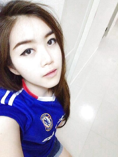 25P Amateur Self Shot In Football Shirts Thai