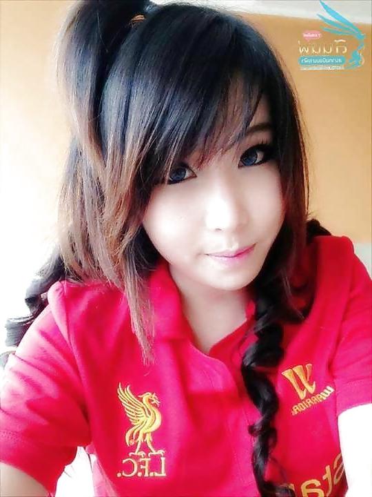 25P Amateur Self Shot In Football Shirts Thai