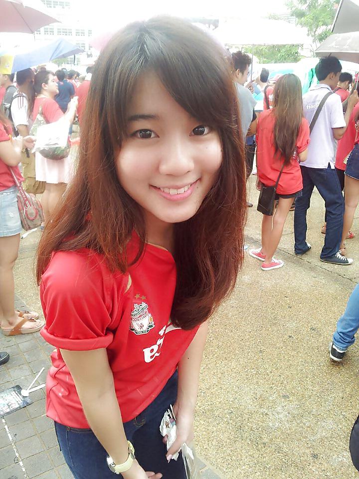 25P Amateur Self Shot In Football Shirts Thai