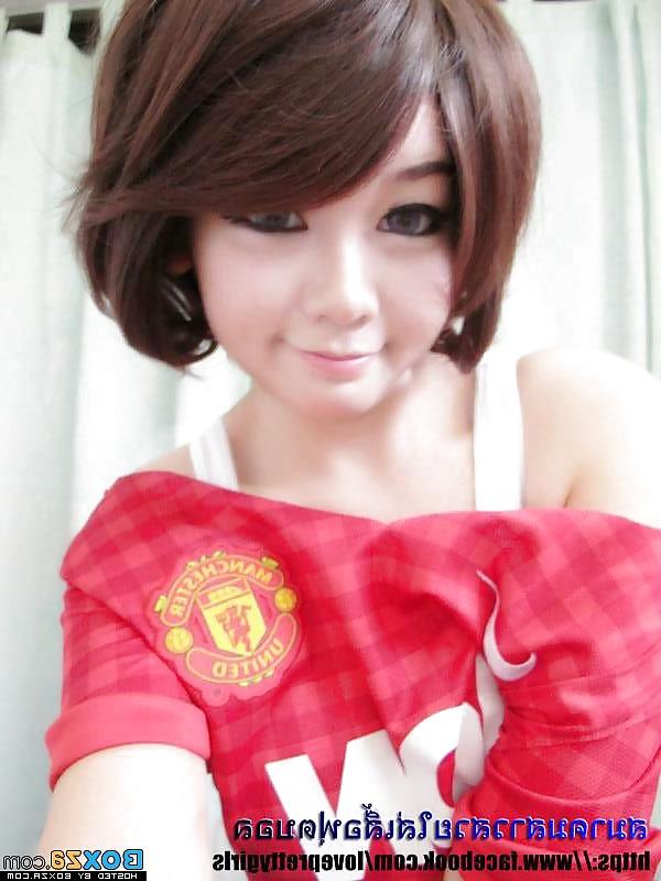 25P Amateur Self Shot In Football Shirts Thai