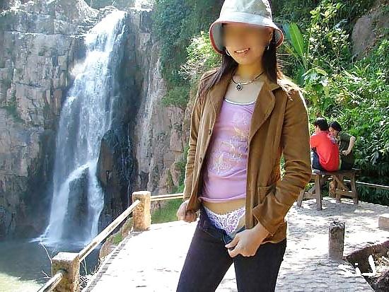 15P Asian Amateur posed in public