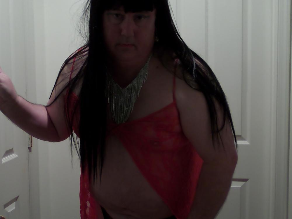 14P Amateur CD in stockings showing her ass!
