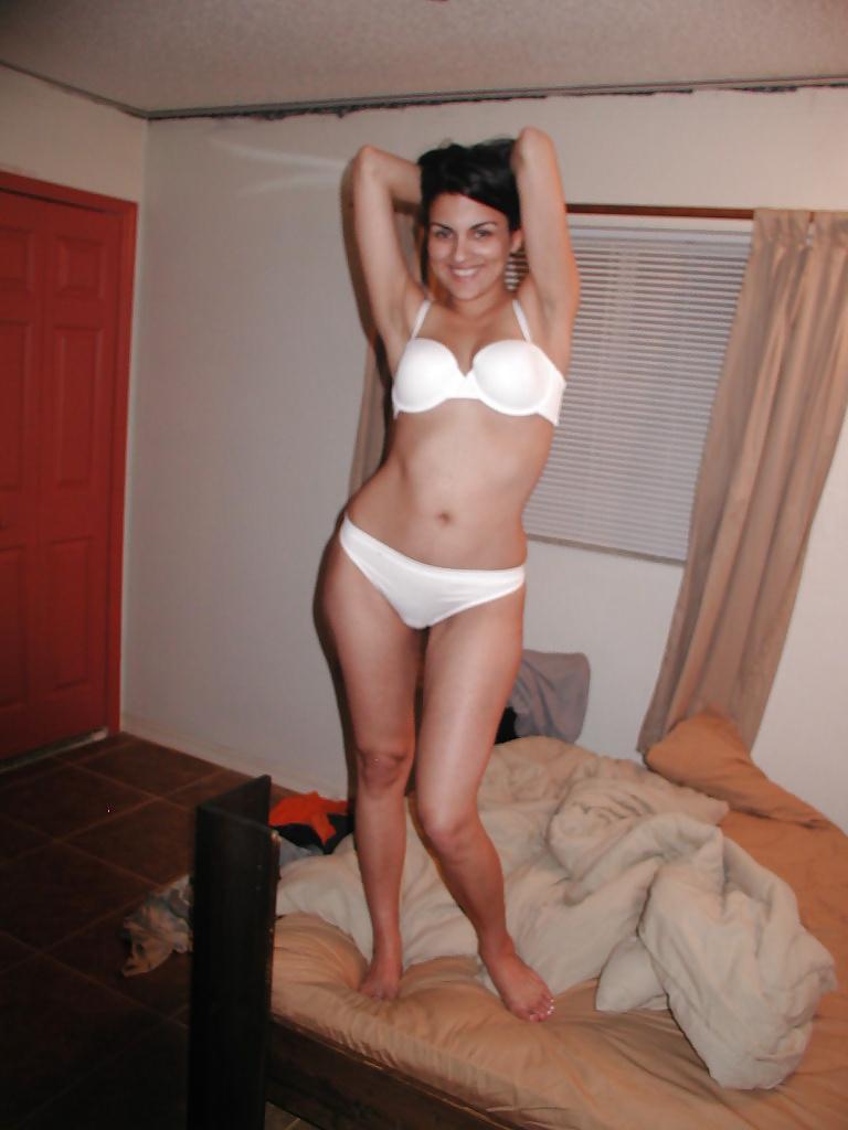 25P Amateur Model in White Lingerie