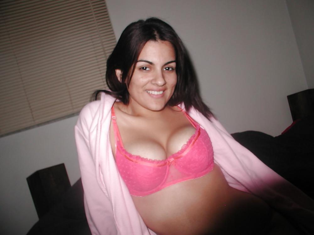 11P Amateur Model in Pink Lingerie