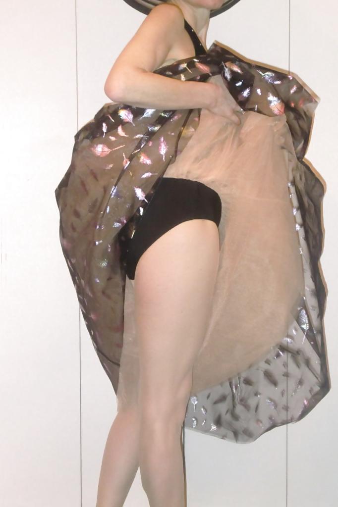 25P Amateur Hardbodied Granny Loves Showing Off In Lingerie