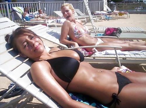 18P Amateur Bikini Babes