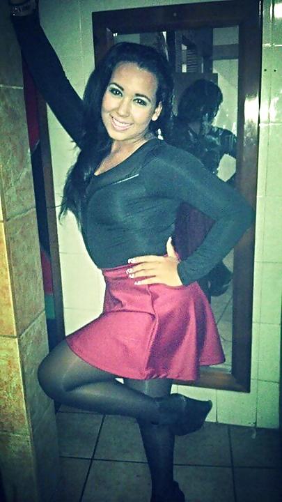 25P Amateur in pantyhose