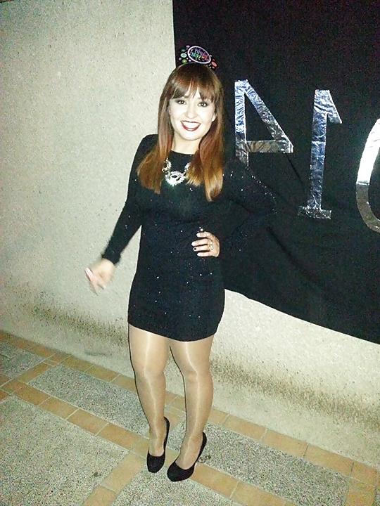 25P Amateur in pantyhose