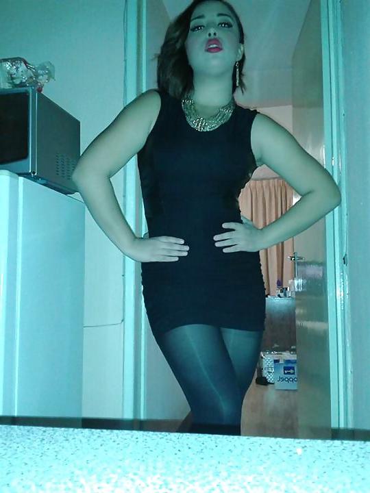 25P Amateur in pantyhose