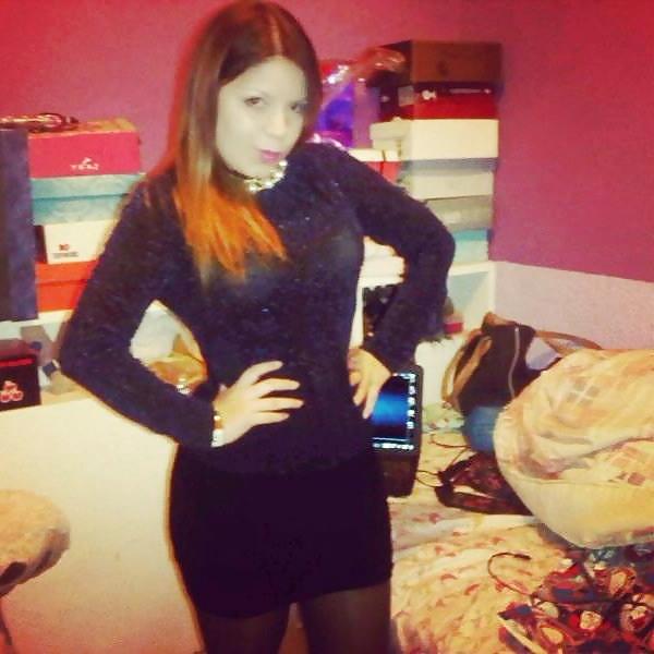 25P Amateur in pantyhose
