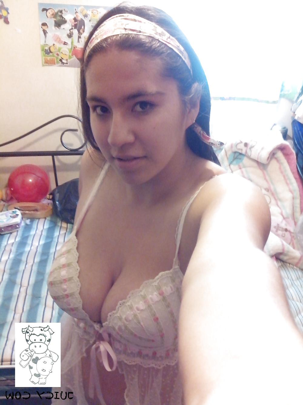 12P SOLITA EN CASA CACHONDA Y CALIENTE AMATEUR