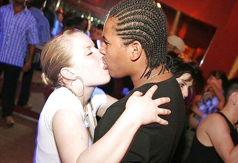 25P Interracial Kissing #2