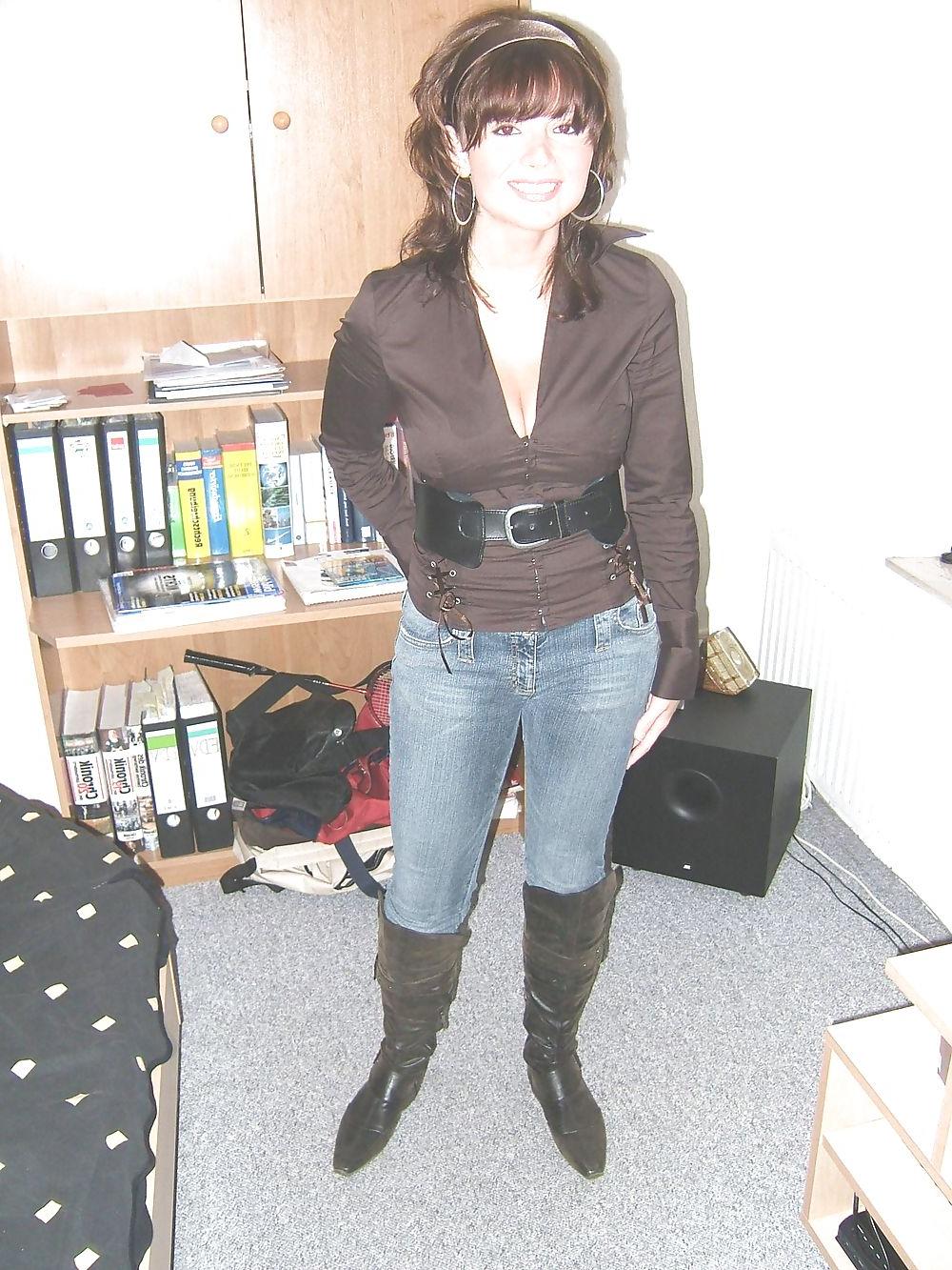 25P Hot Amateur Milf in black Dress