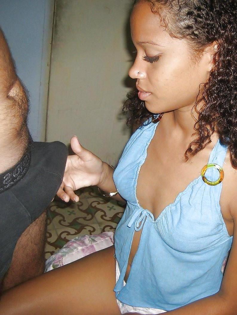 25P The Beauty of Amateur Ebony Blowjob