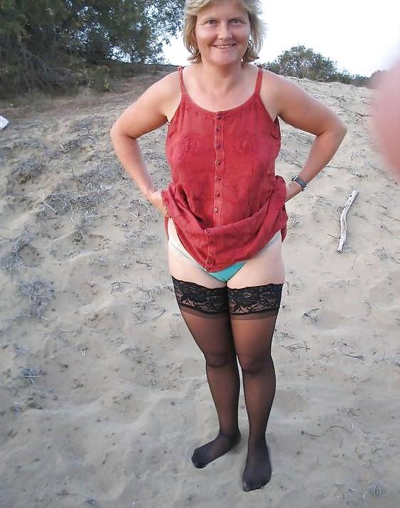 11P Great amateur and homemade amateur adult matures outdoor
