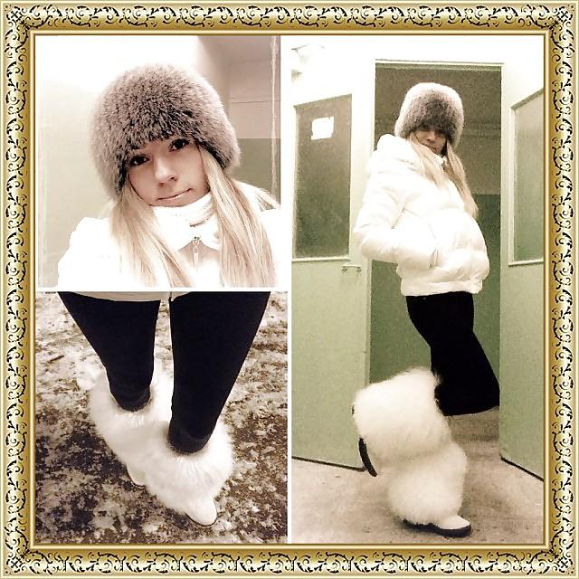25P Amateur girls in fur