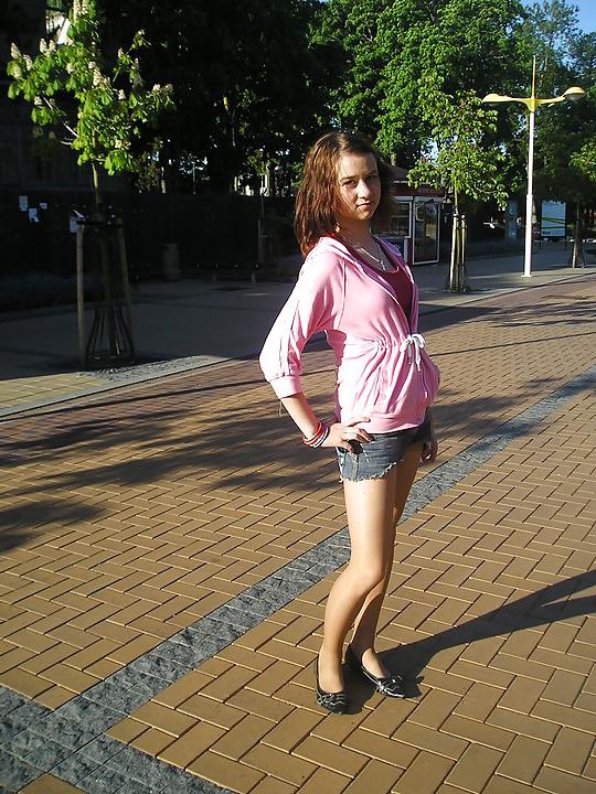 25P Amateur Girls In Ballerines 2