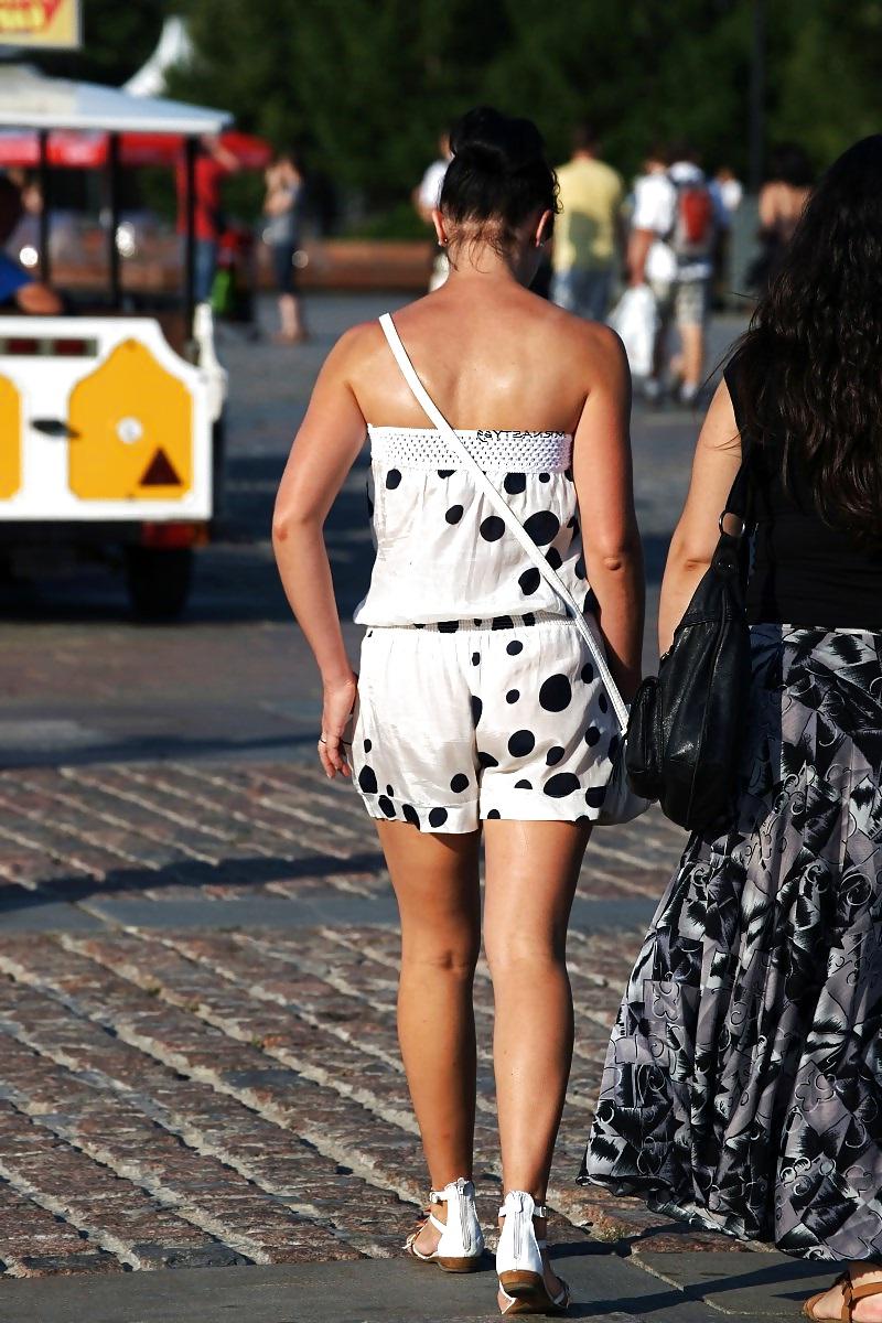 20P Amateur Wives In White See Thru Clothes