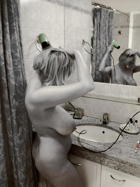 18P Amateur BBW in bathroom Vol1