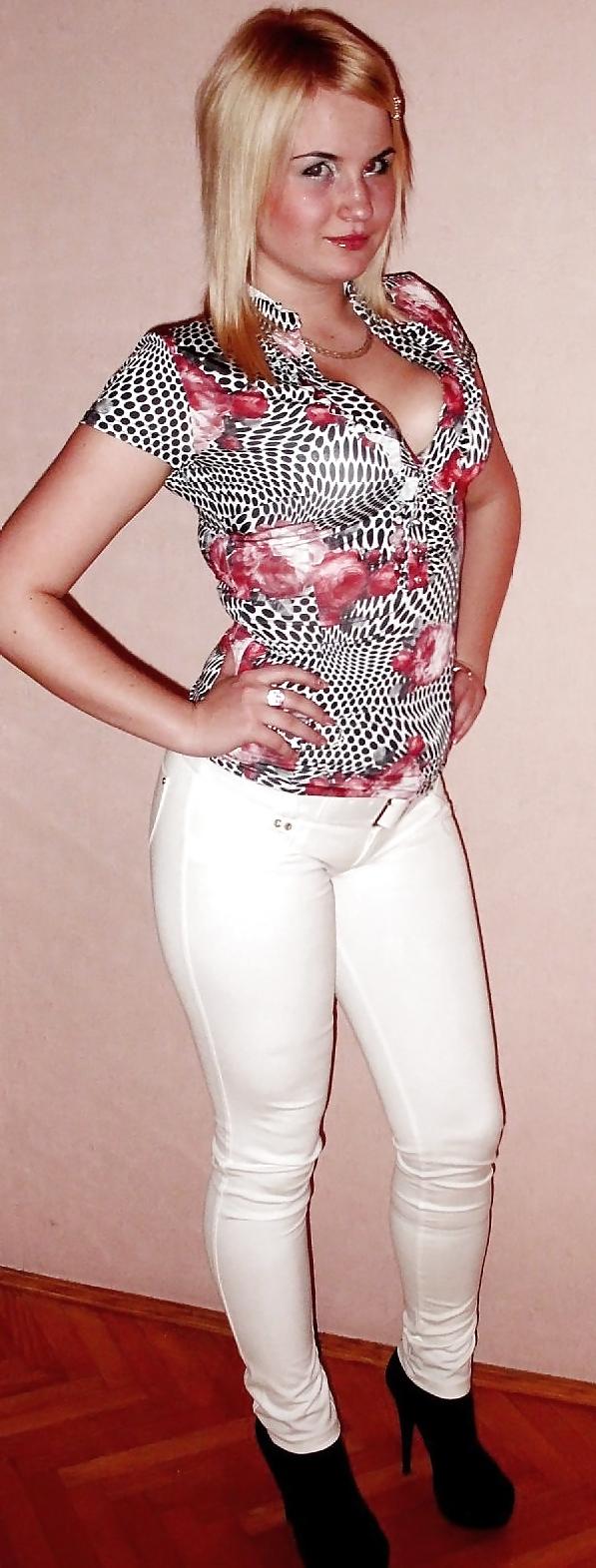 8P Amateur Blonde Teen Posing 3.