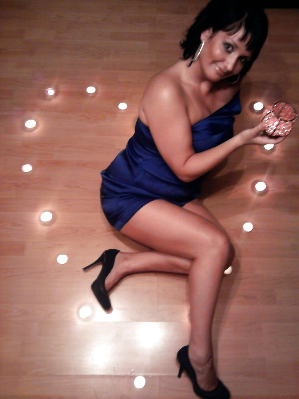 25P Amateur girls in heels 2.