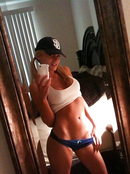 25P White Women That Need Black Dick