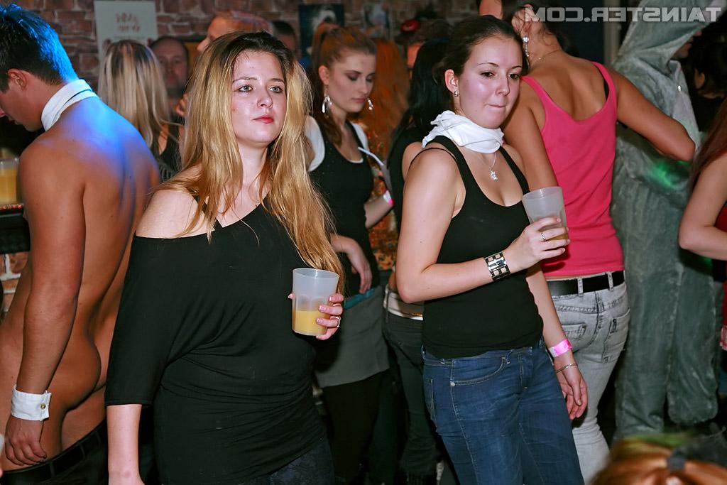 16P Cock starving amateur sluts are into hardcore CFNM sex party