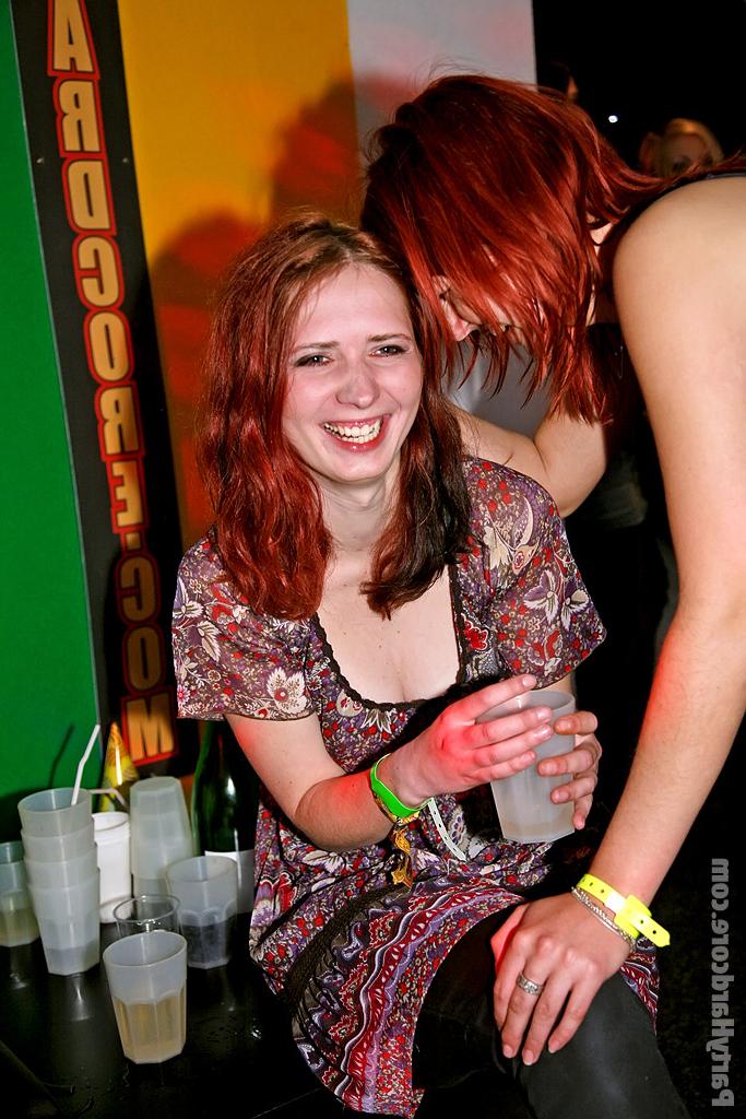16P Jizz starving gals showing off their blowjob skills at the drunk party