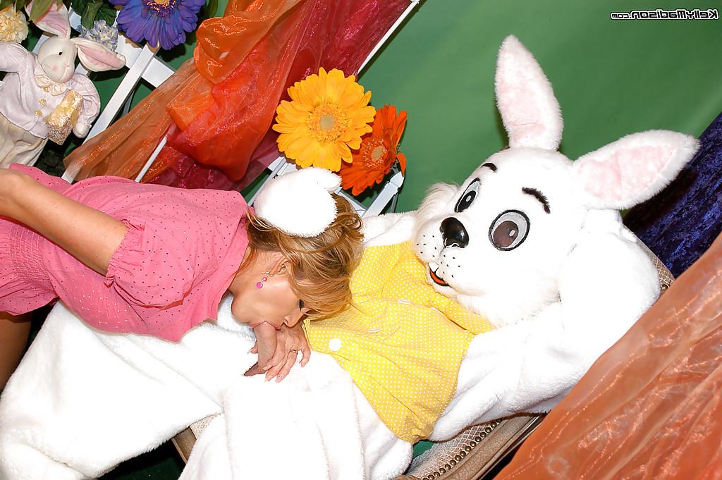 16P Clothed amateur Kelly Madison suck hard cock of a rabbit in a skirt