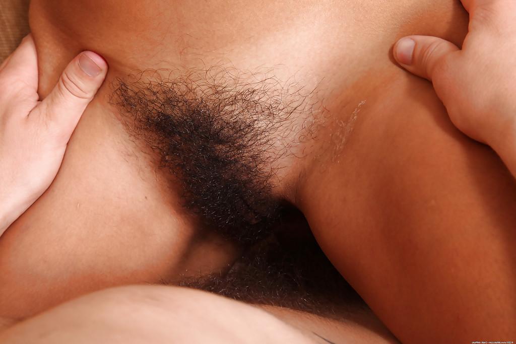16P Amateur chick Sonya taking a cumshot on her furry armpit