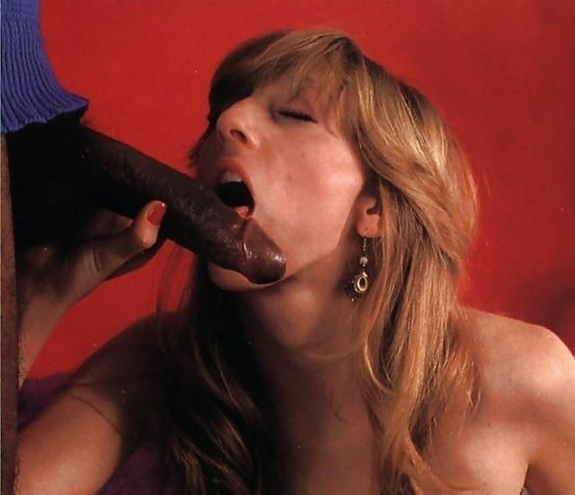 20P Blowjob a black cock 2.