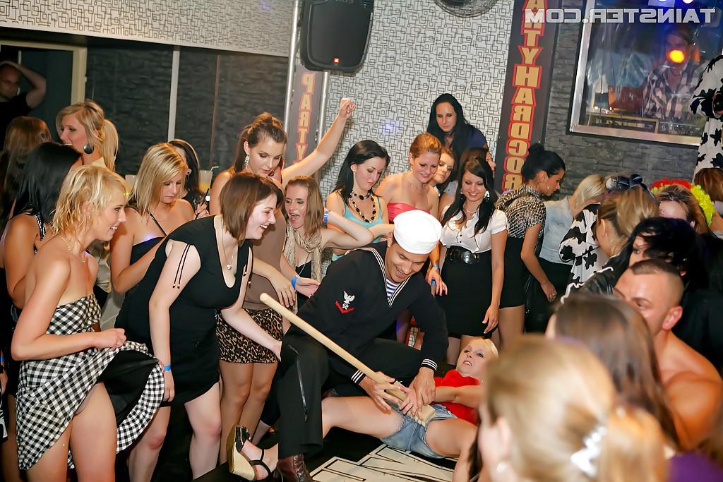 16P Drunk amateur chicks having fun with big cock malestrippers at the party