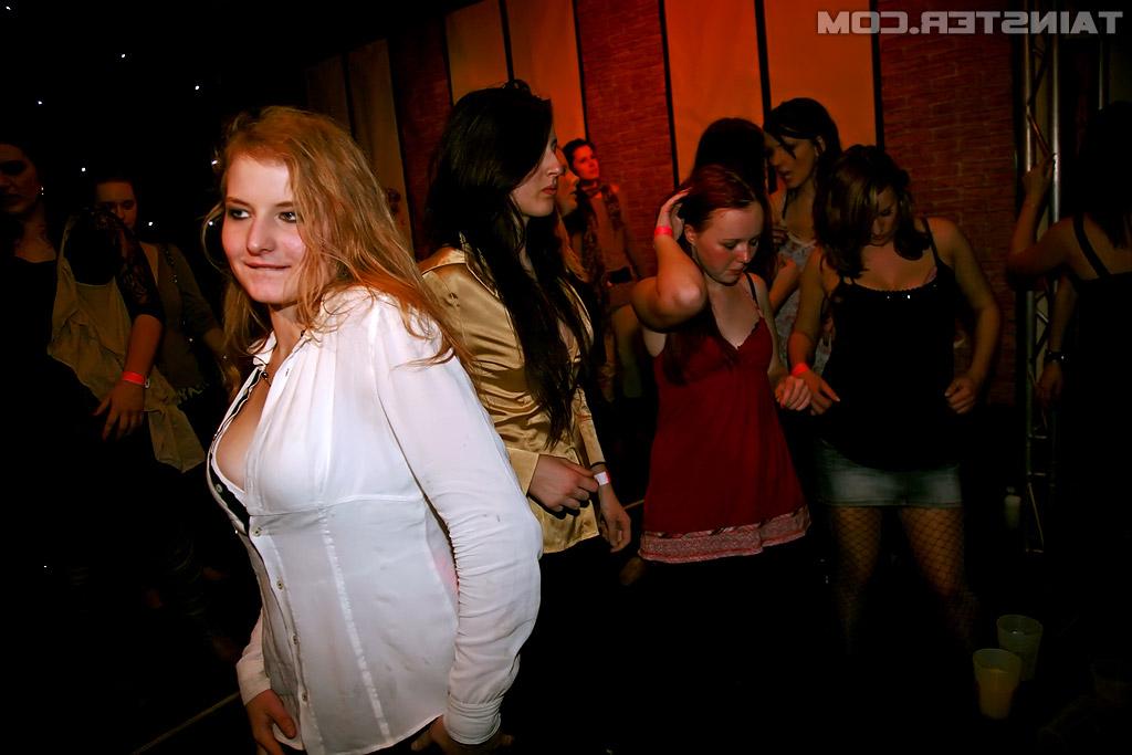 16P Filthy amateur sluts getting fucked at the hardcore sex party