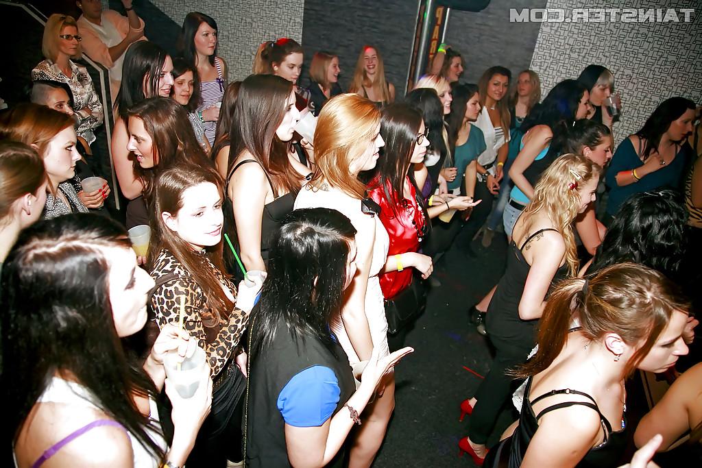 16P Cock crazy amateur babes going wild at the drunk sex party