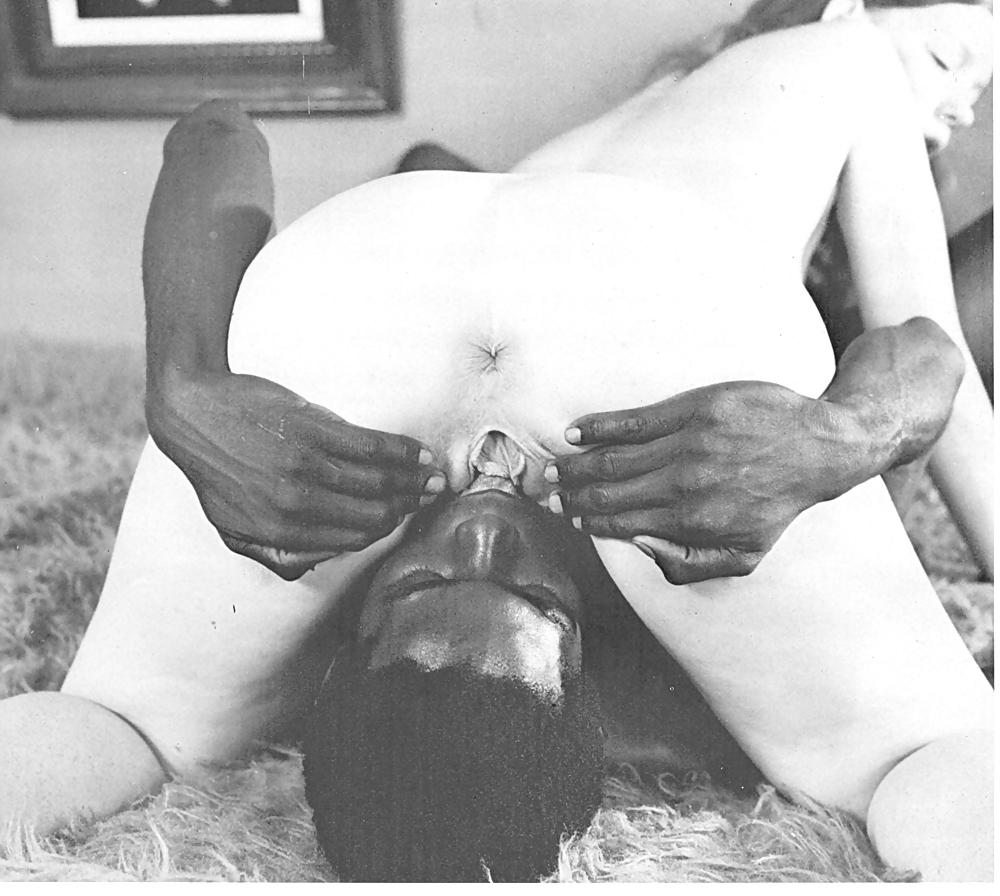 8P Retro Interracial