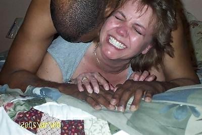 25P White women love black cock 2
