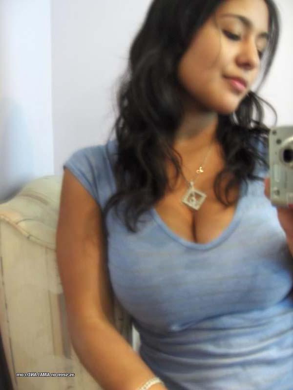 15P Photos of random amateur babes exposing their huge breasts