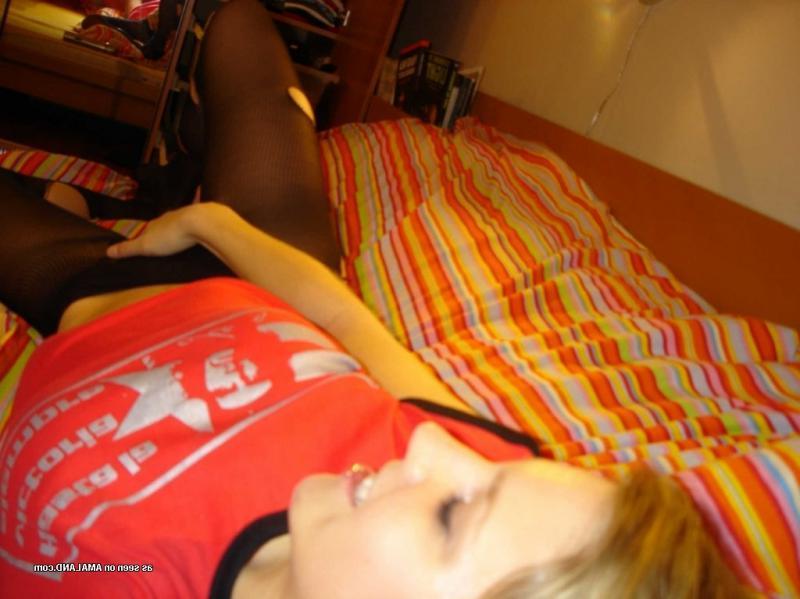 15P Horny amateur chick playing with herself on cam