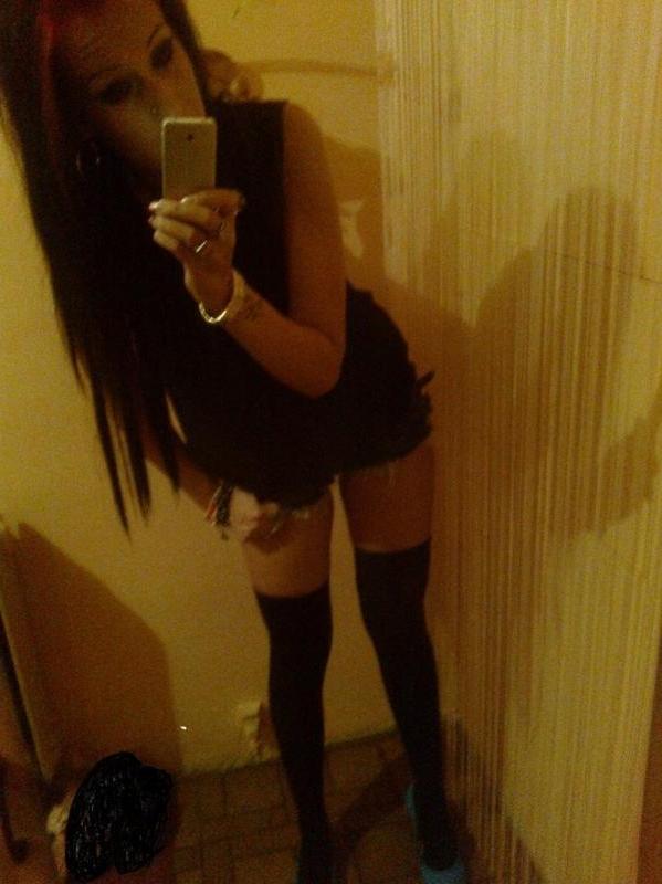 14P Brunette hottie teasing and posing sexy in hot amateur selfpics