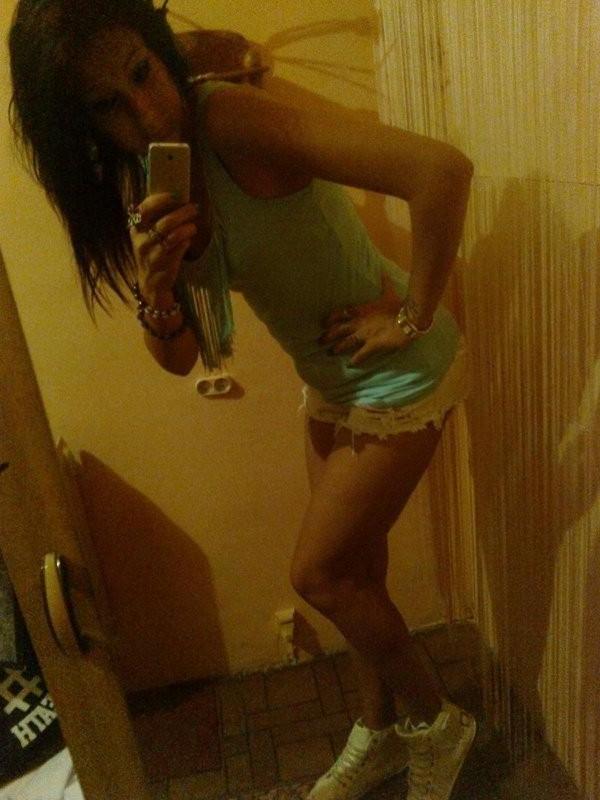14P Brunette hottie teasing and posing sexy in hot amateur selfpics