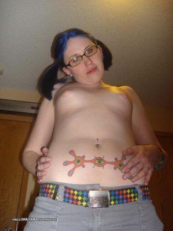 14P Compilation of amateur emo girlfriends posing for the cam