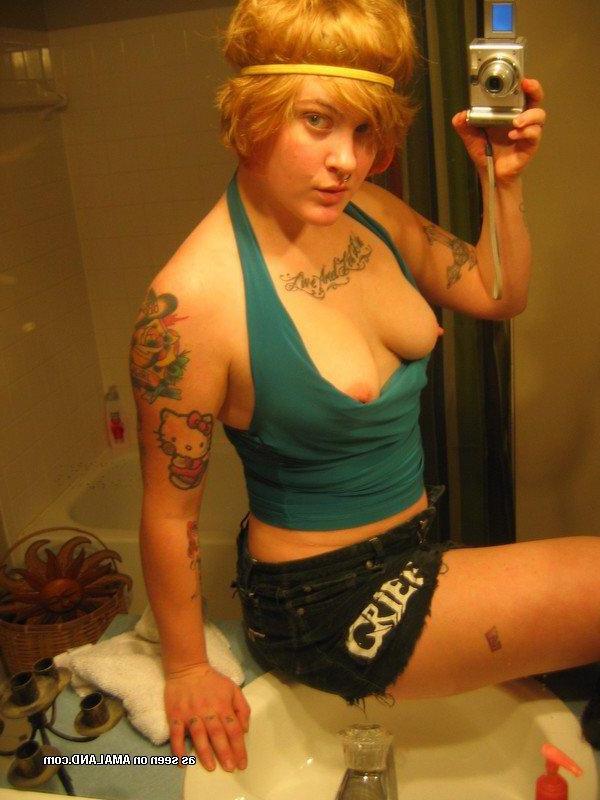 14P Selection of sexy scene girlfriends posing for the cam