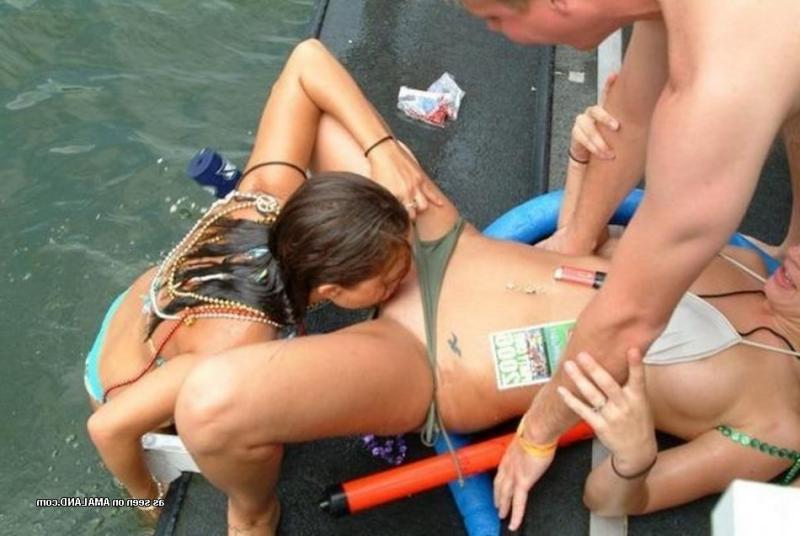 14P Pictures of hot amateur lesbian lovers pleasuring each other in public