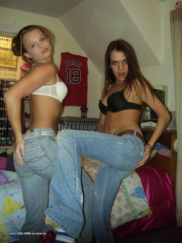 14P Compilation of naughty lesbian lovers making out on cam