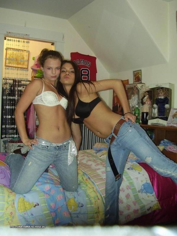 14P Compilation of naughty lesbian lovers making out on cam