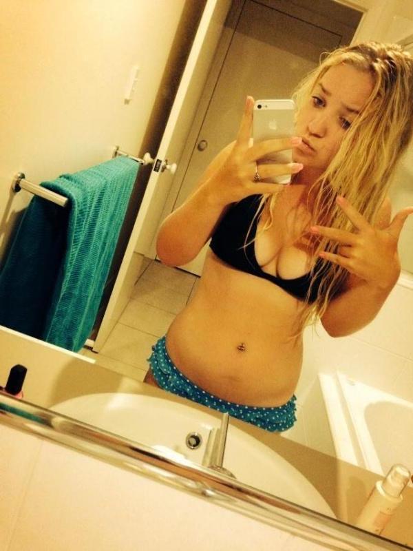 14P Amateur non-nude girlfriends posing sexy for their cameras
