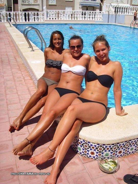 14P Selection of amateur naughty GFs posing in their bikinis