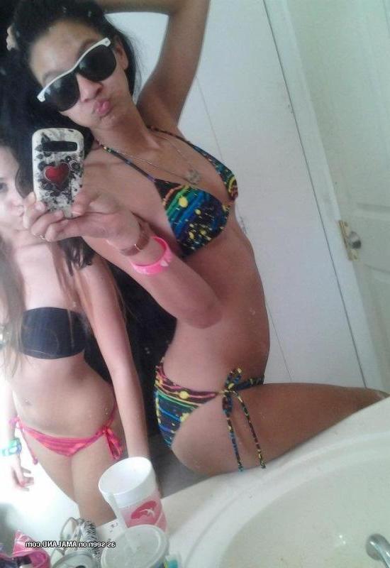 16P Pictures of steamy hot non-nude amateur sexy bikini cuties posing for the cam